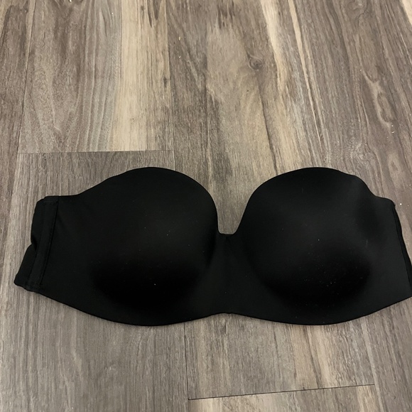 Victoria's Secret Strapless Push-Up Bra – 32C, Black - Picture 2 of 4